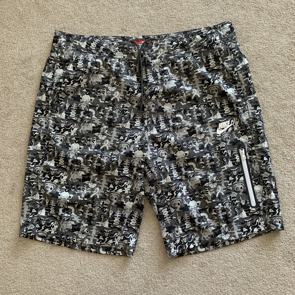 Nike Prodigy Summer Solstice Board Shorts Mens 36 AOP‎ Black White Swimwear Surf